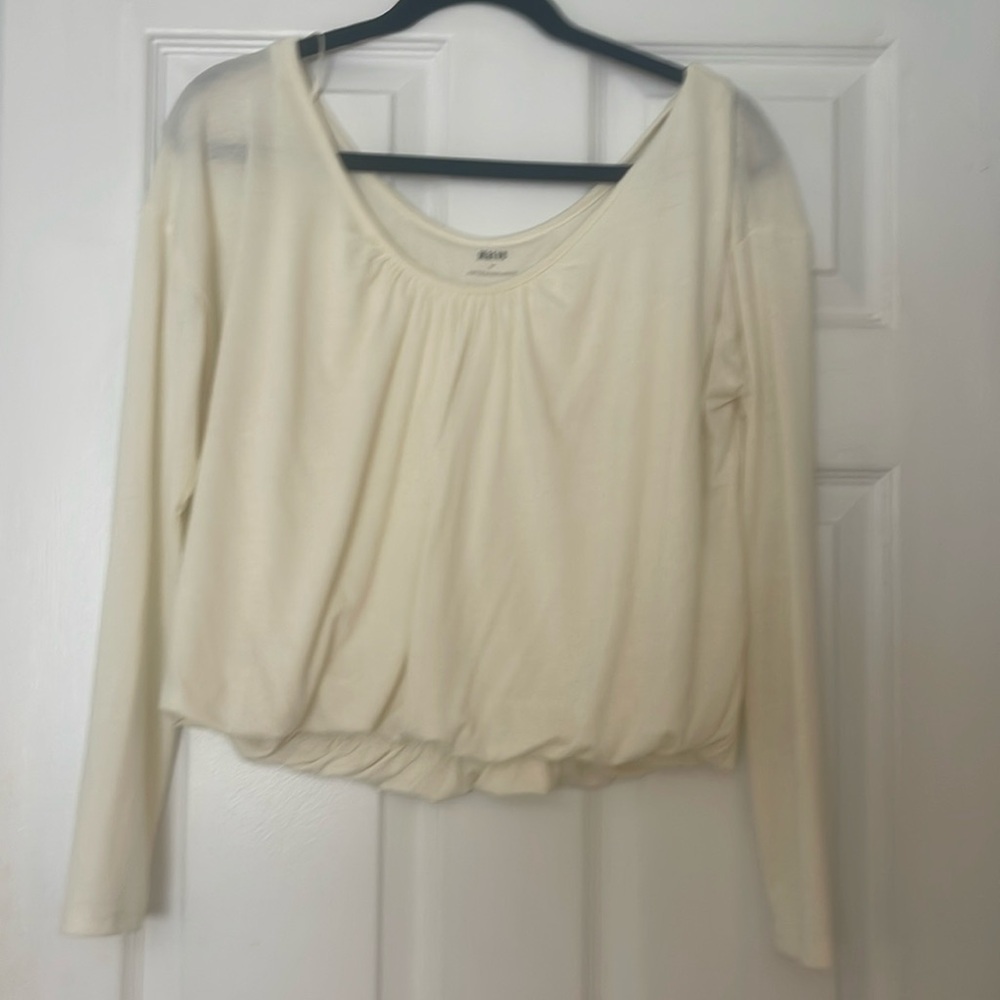 Anthropologie’s Maeve Brand Long Sleeve Bubble Top - small